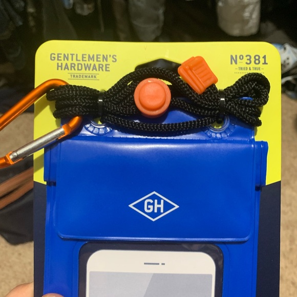 Gentlemen's Hardware Waterproof Phone Case - Picture 4 of 4